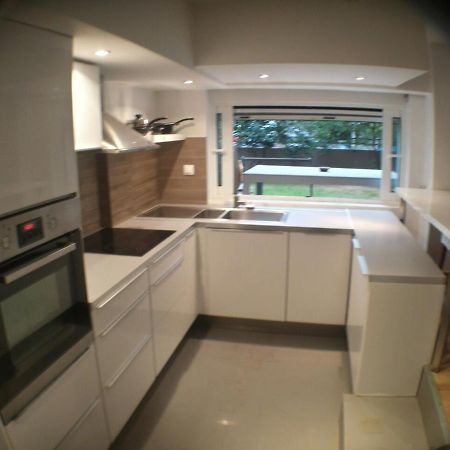 アテネBright Mezzanine Flat With Gardenアパートメント エクステリア 写真